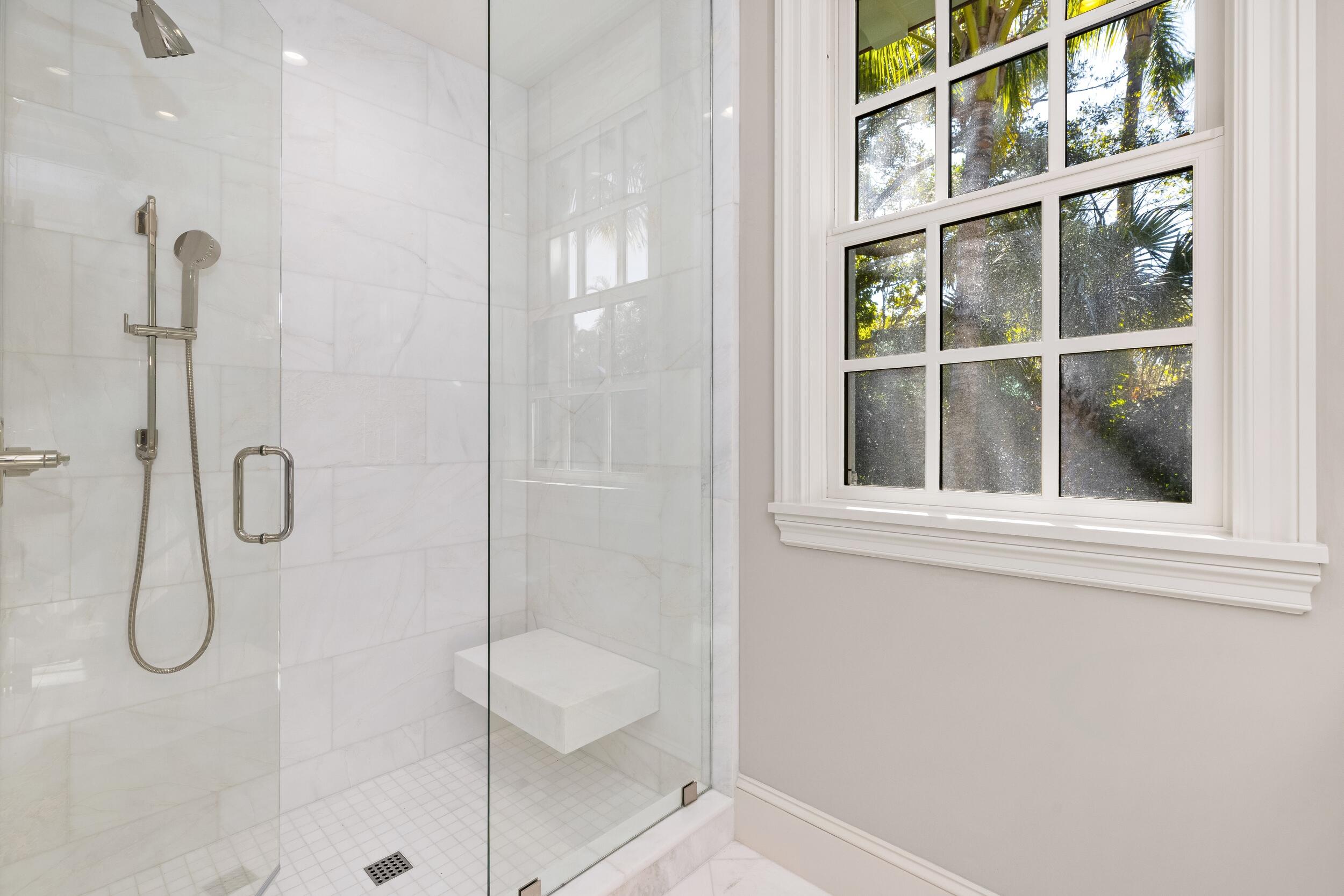 433 Antigua Lane, Palm Beach