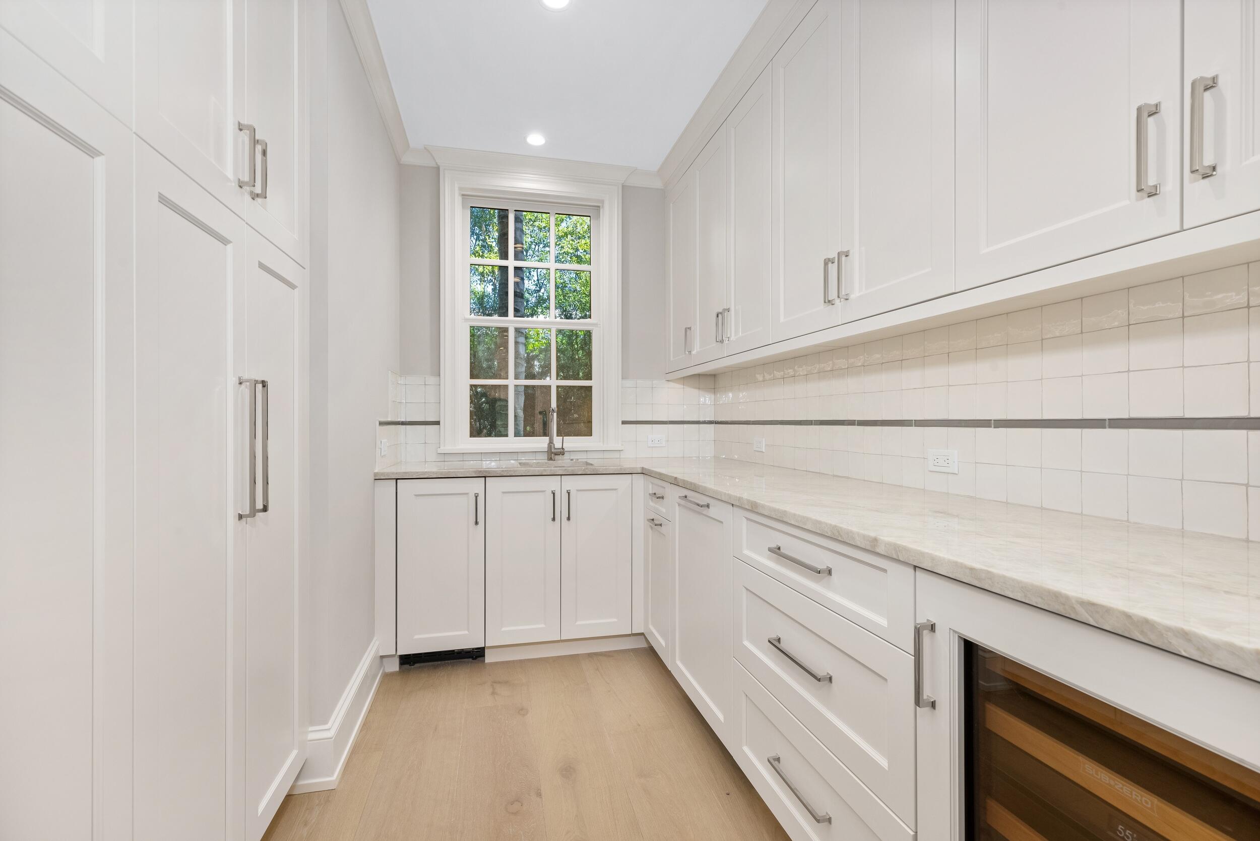 433 Antigua Lane, Palm Beach