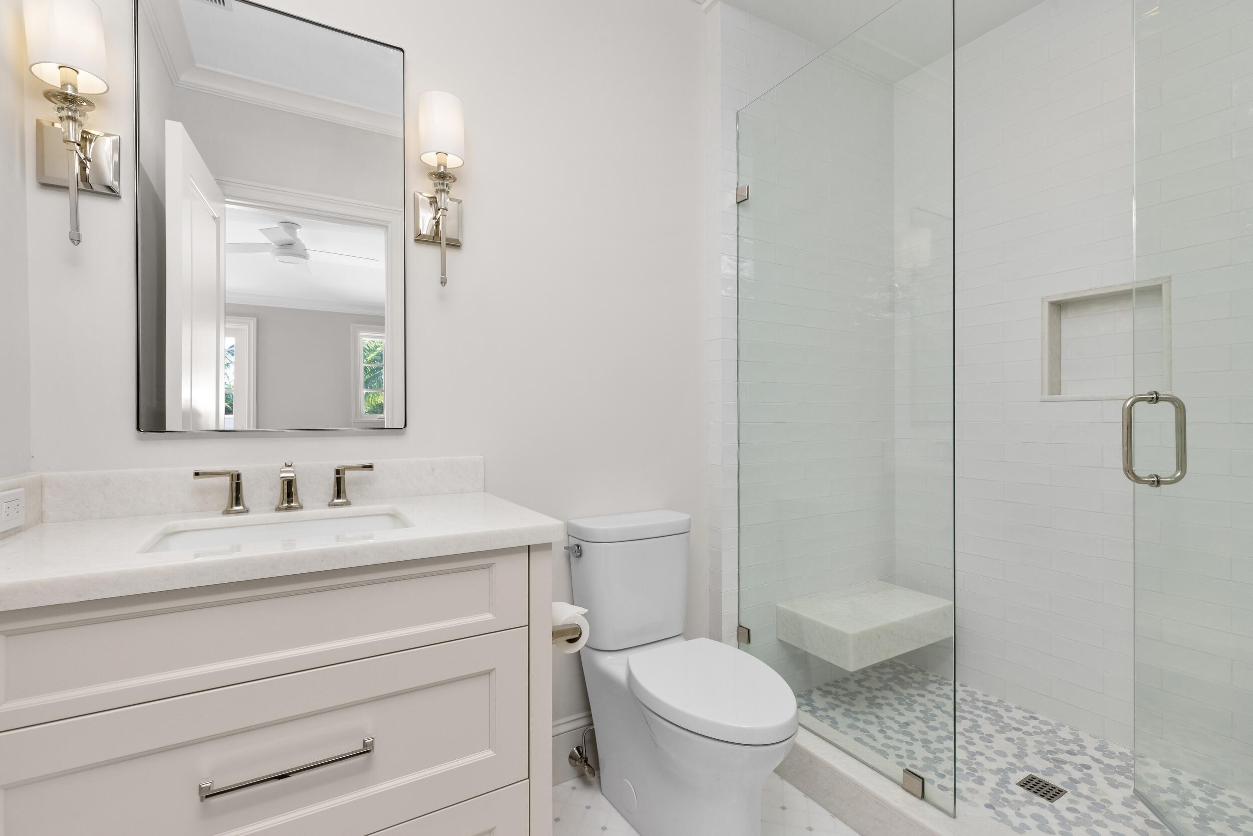 433 Antigua Lane, Palm Beach