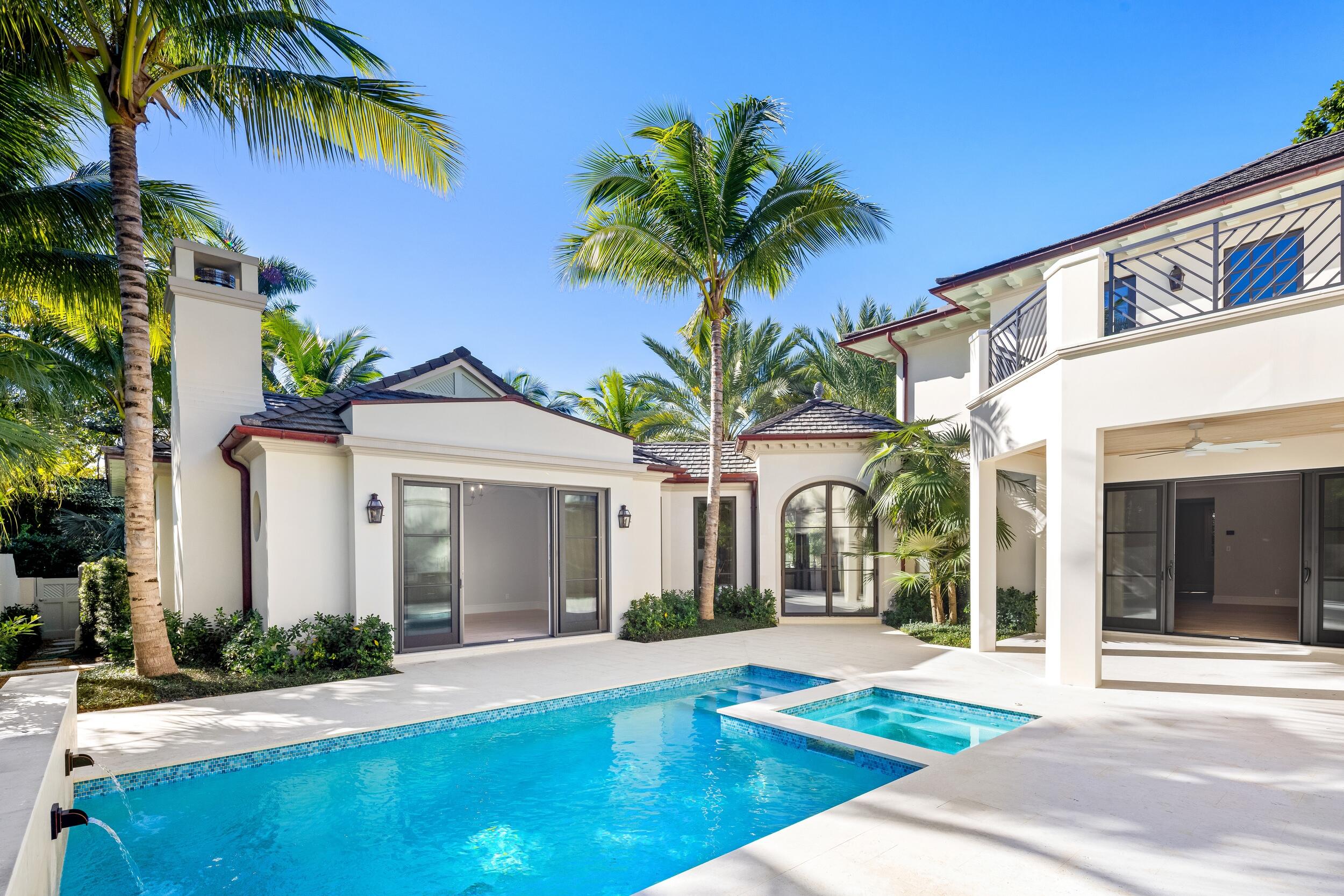 433 Antigua Lane, Palm Beach