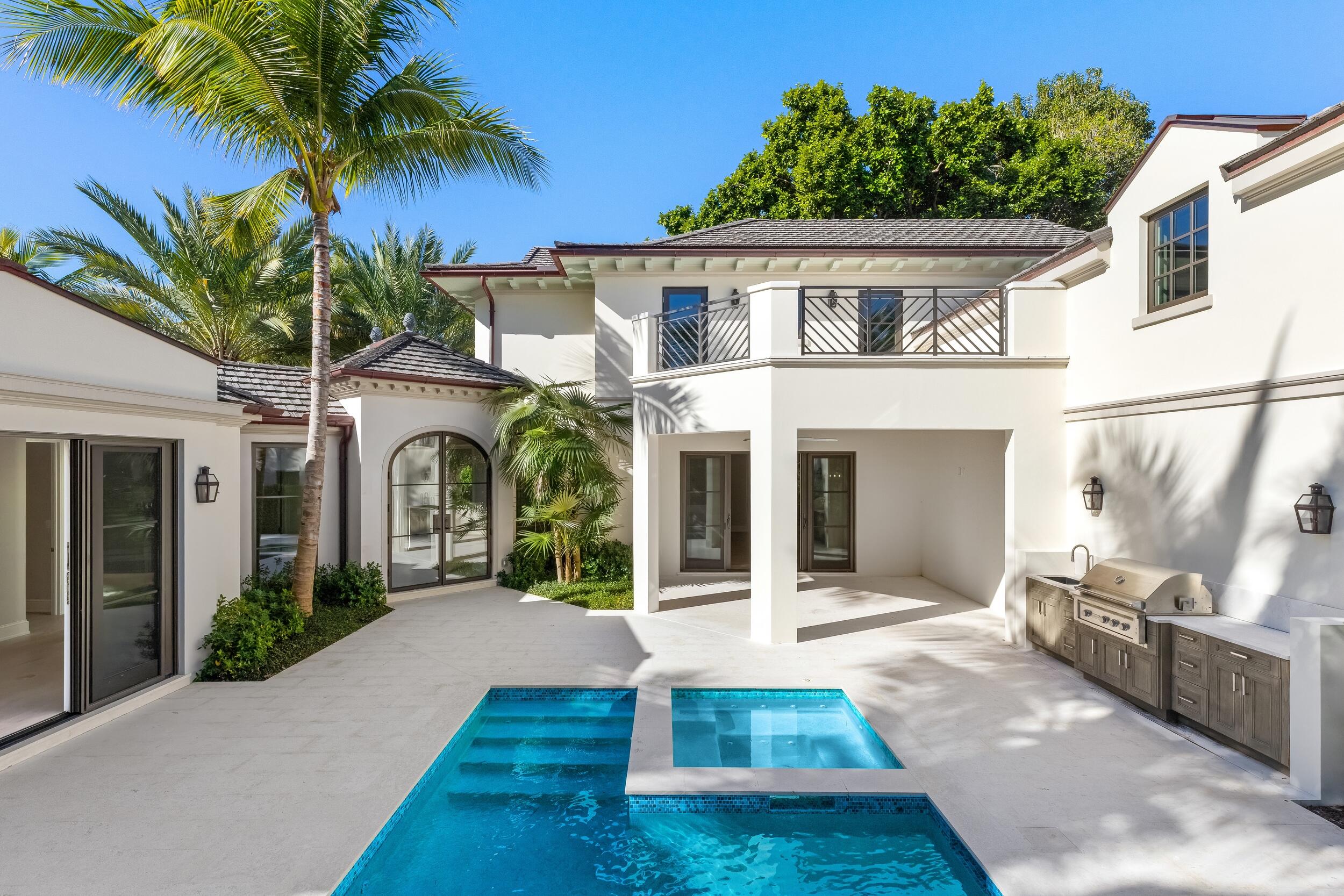 433 Antigua Lane, Palm Beach