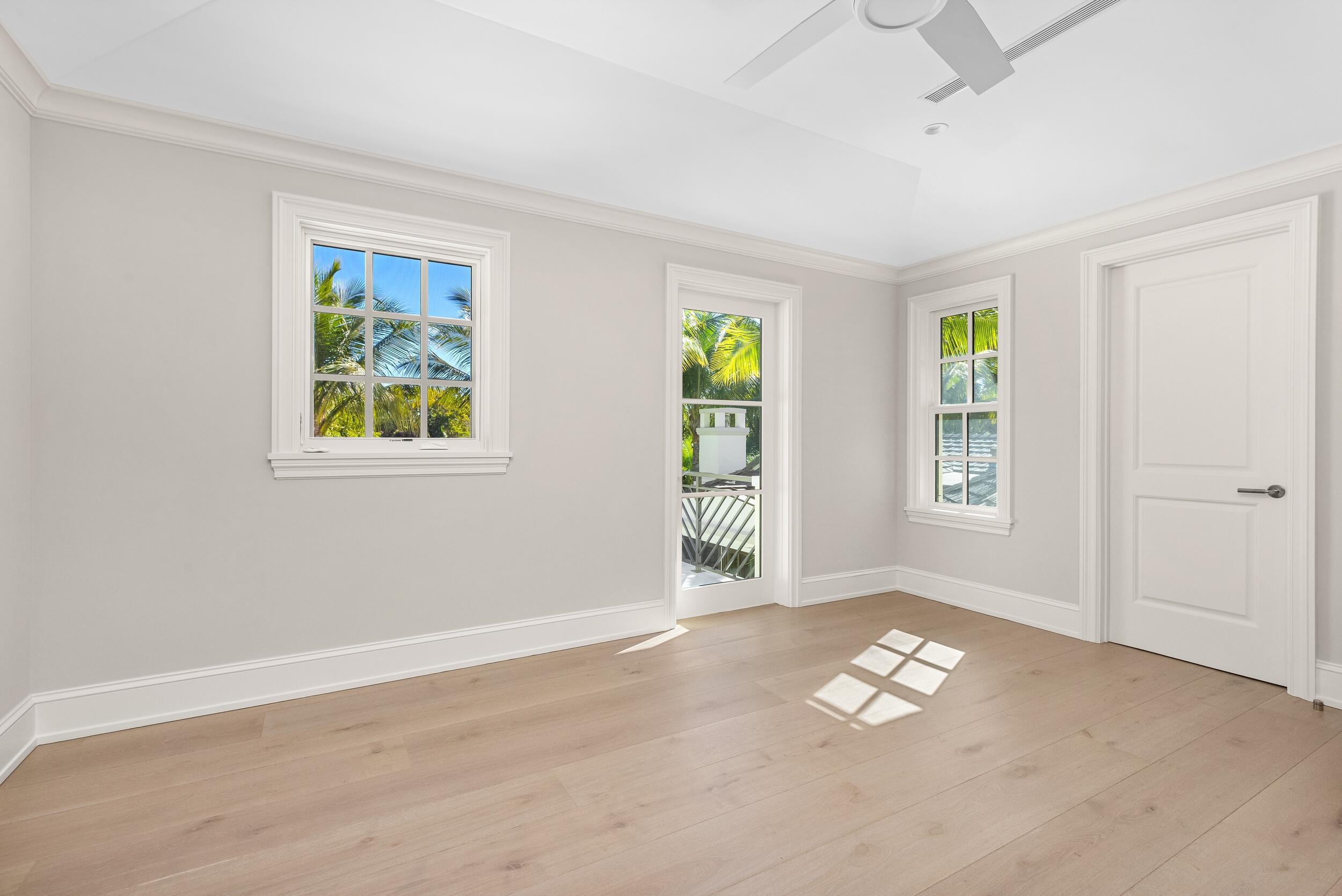 433 Antigua Lane, Palm Beach