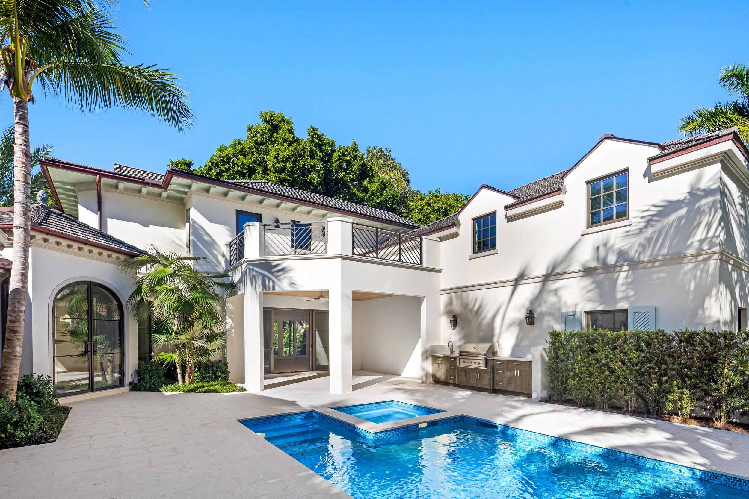 433 Antigua Lane, Palm Beach