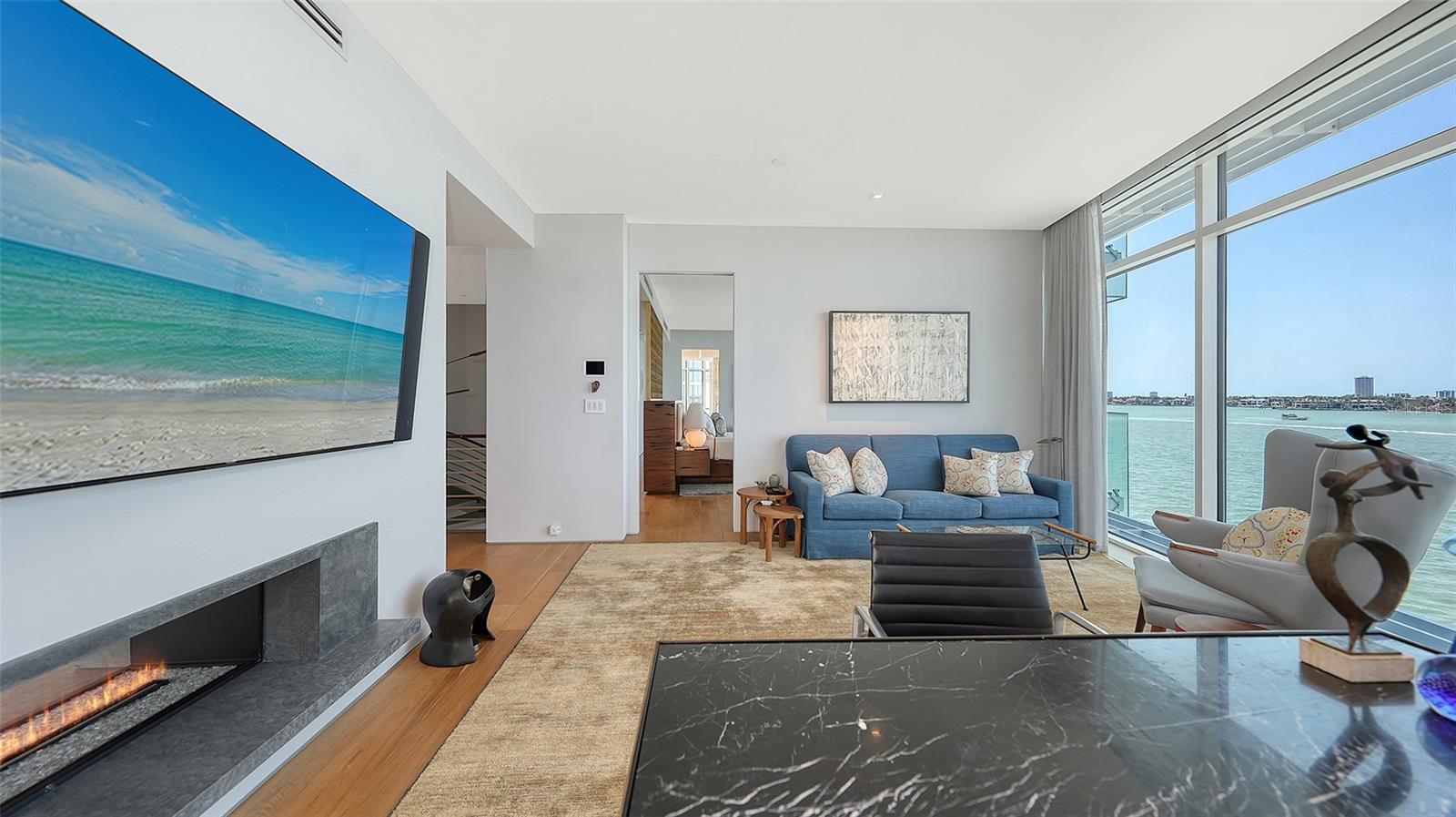 280 GOLDEN GATE PT #400