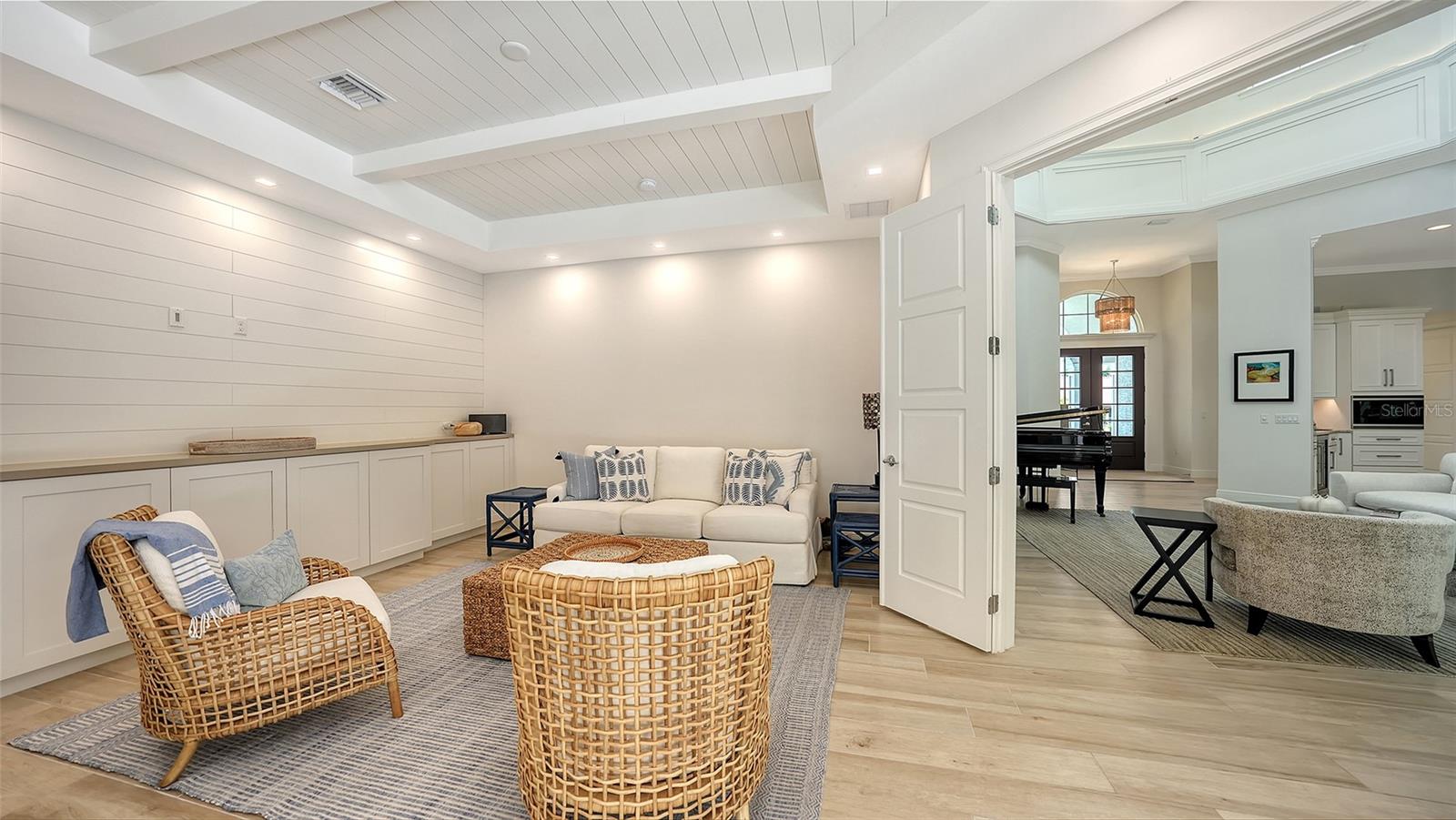 413 PARTRIDGE CIR