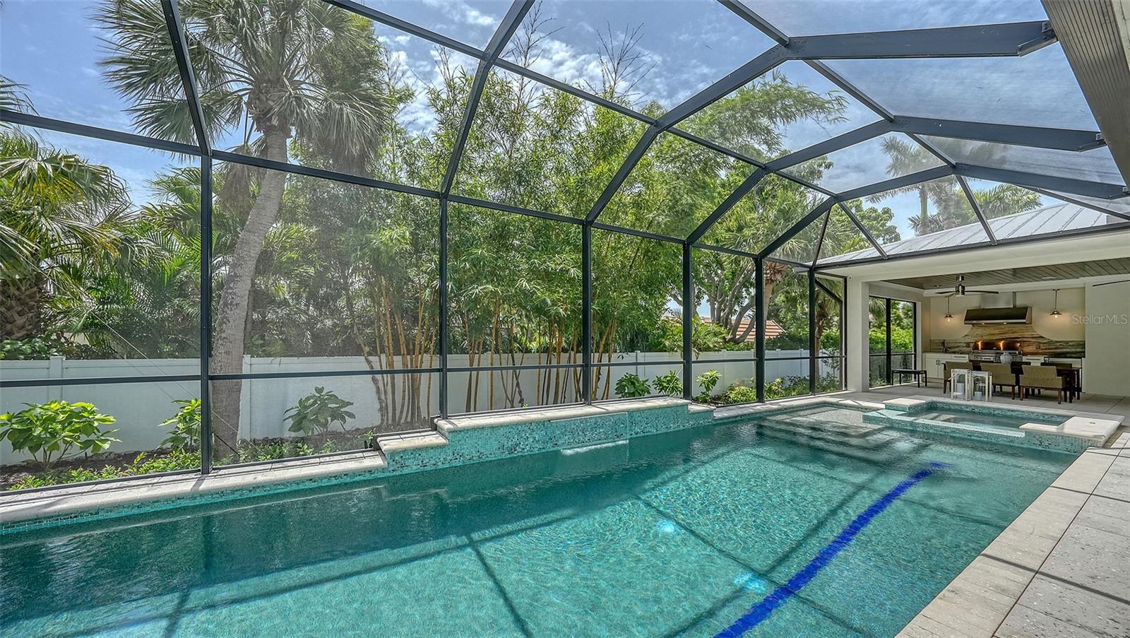 413 PARTRIDGE CIR