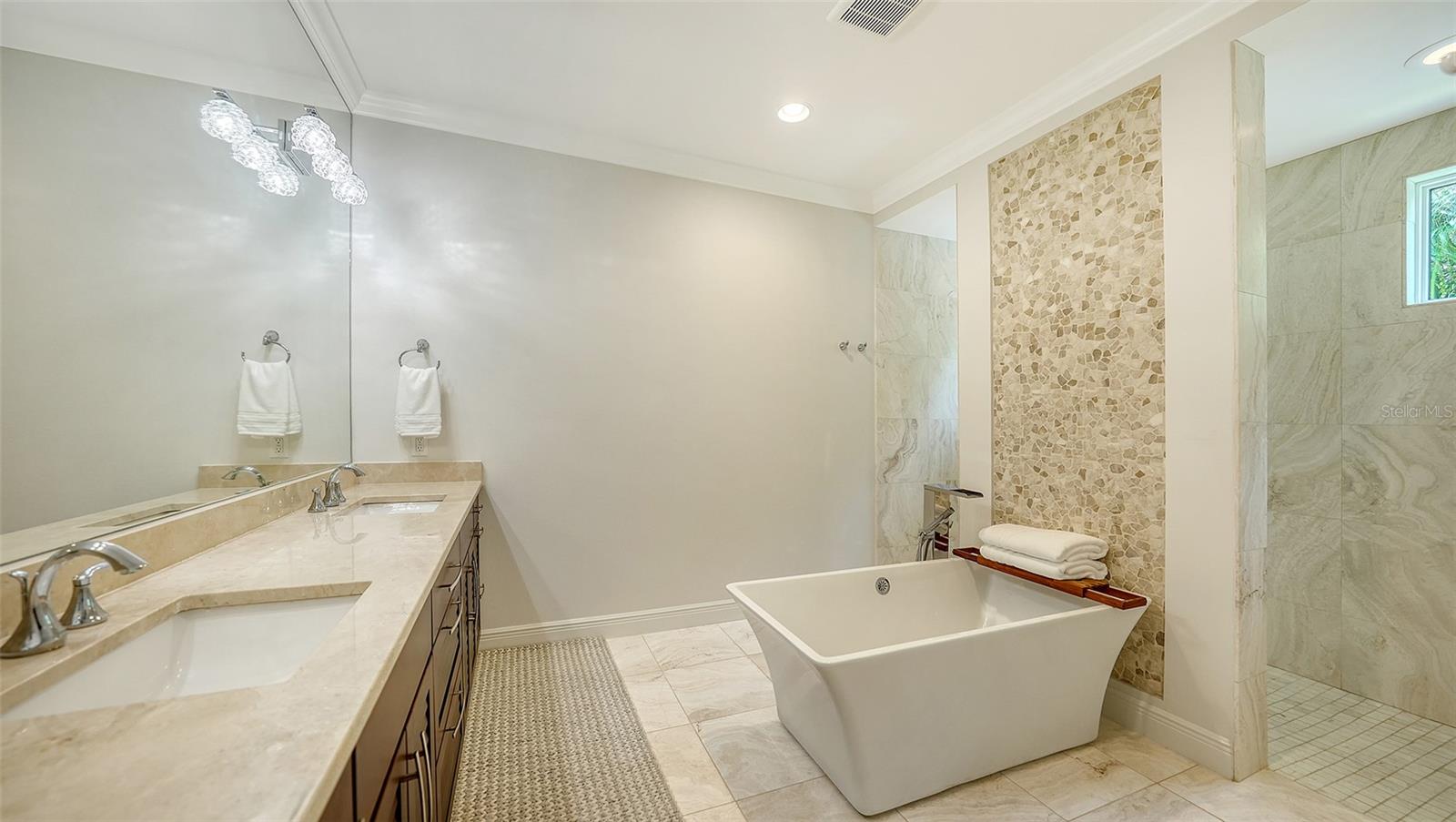 413 PARTRIDGE CIR