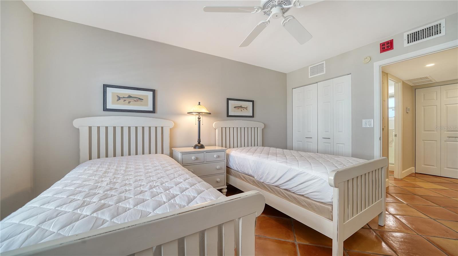 800 BENJAMIN FRANKLIN DR #406