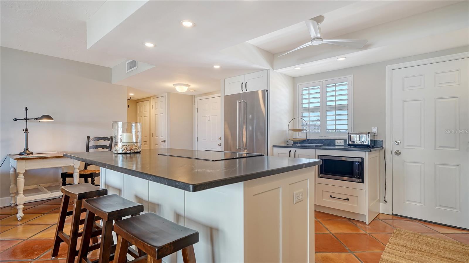 800 BENJAMIN FRANKLIN DR #406