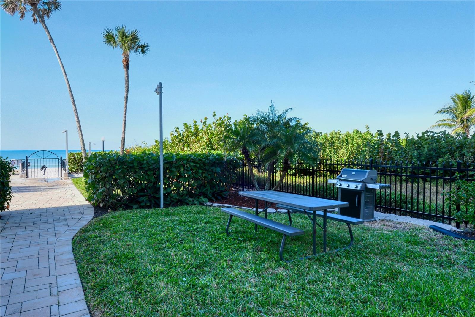 800 BENJAMIN FRANKLIN DR #406