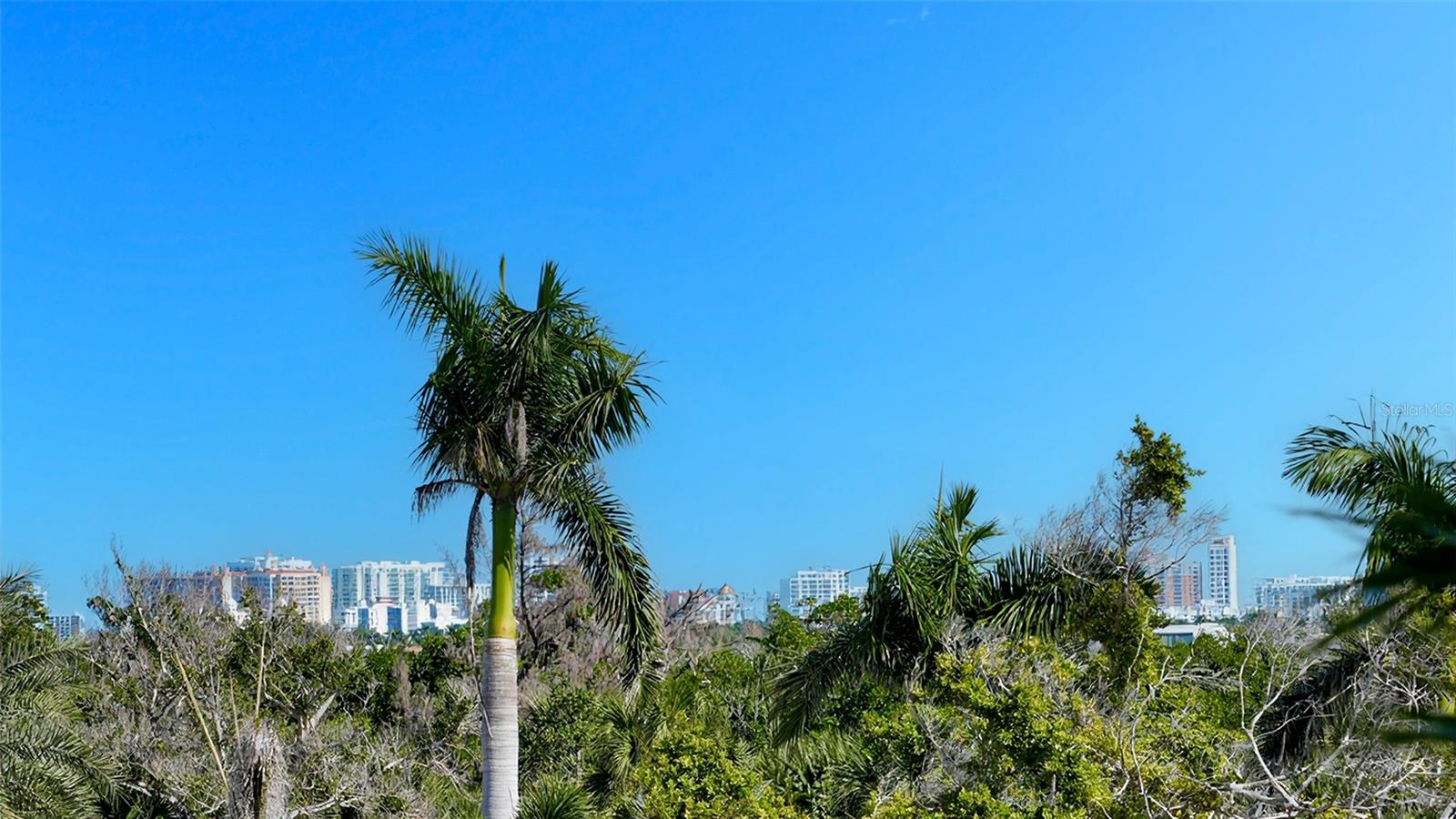 1800 BENJAMIN FRANKLIN DR #B207