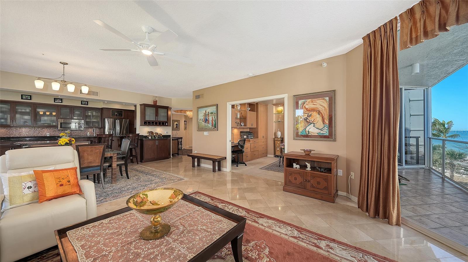 1800 BENJAMIN FRANKLIN DR #B207