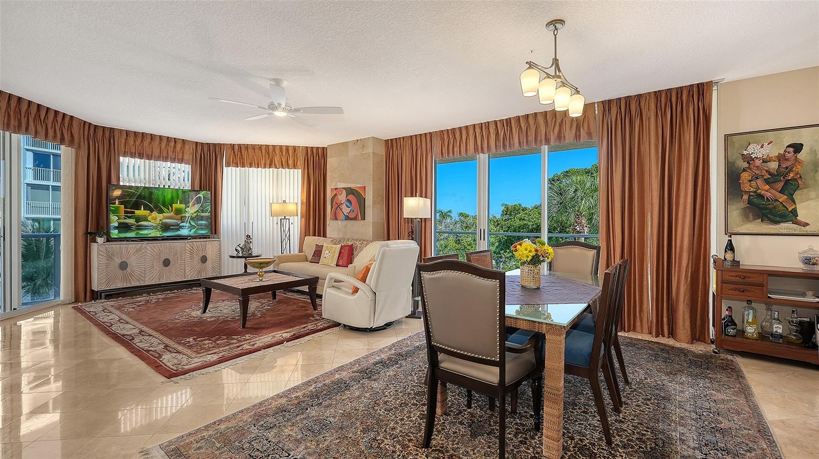 1800 BENJAMIN FRANKLIN DR #B207