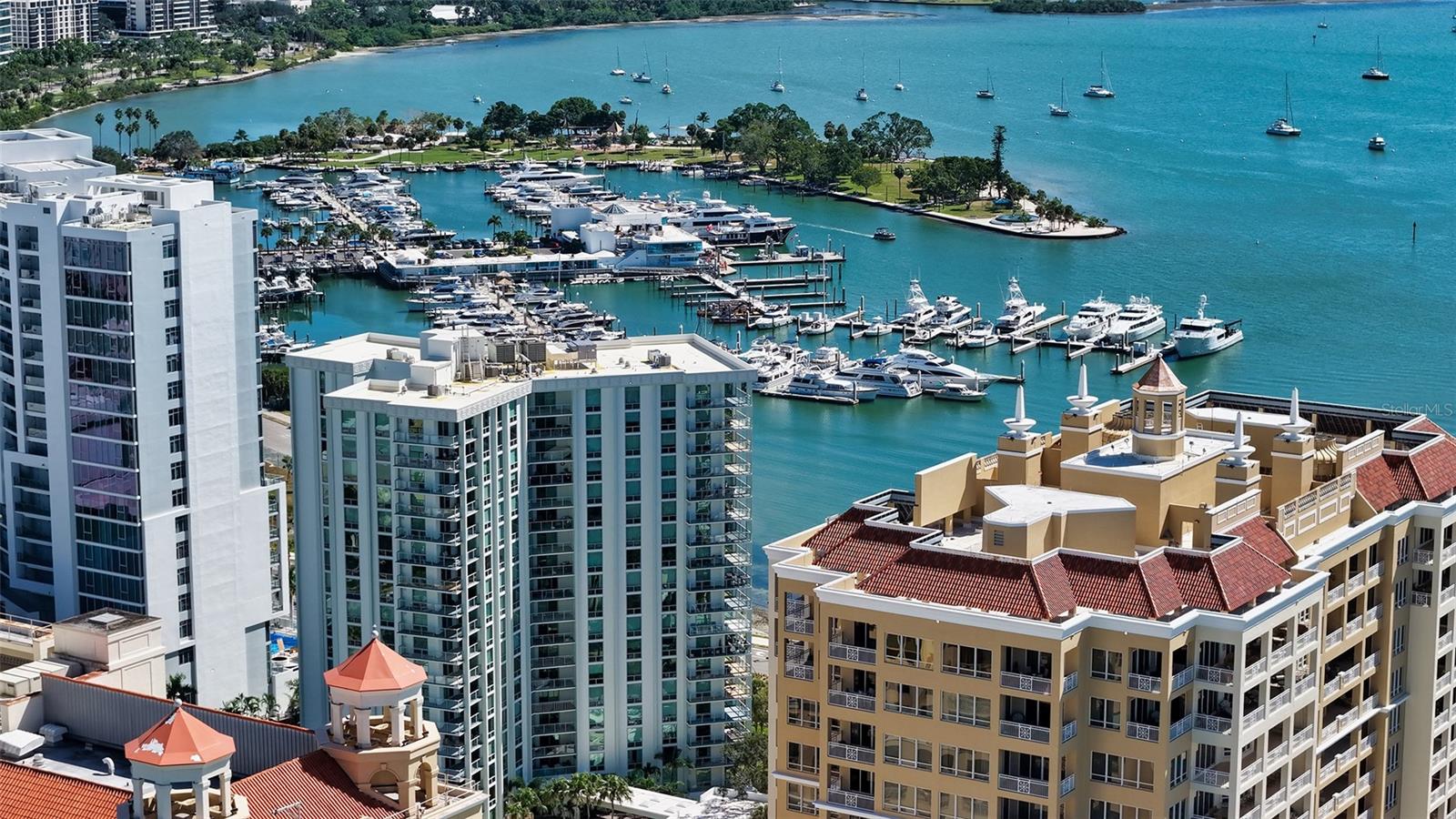 1111 N GULFSTREAM AVE #15A