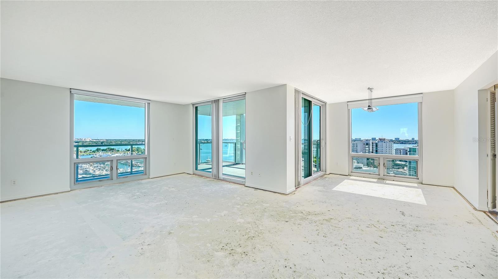 1111 N GULFSTREAM AVE #15A