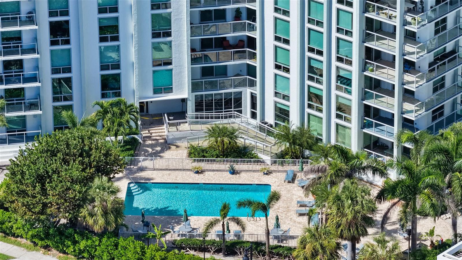 1111 N GULFSTREAM AVE #15A