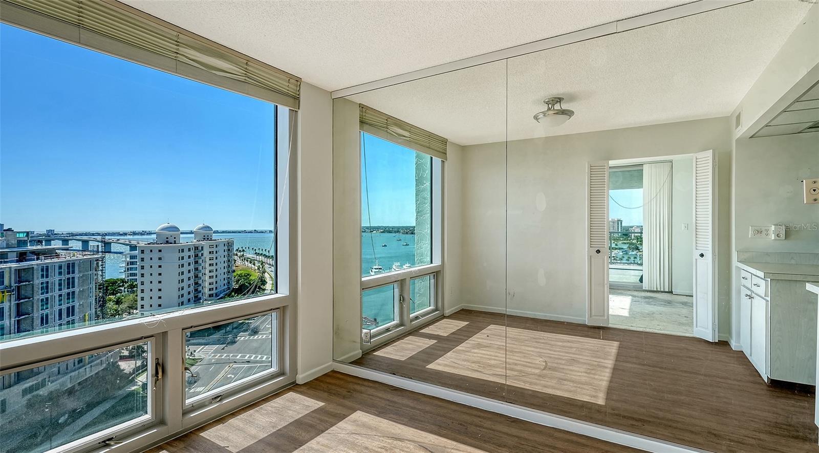 1111 N GULFSTREAM AVE #15A