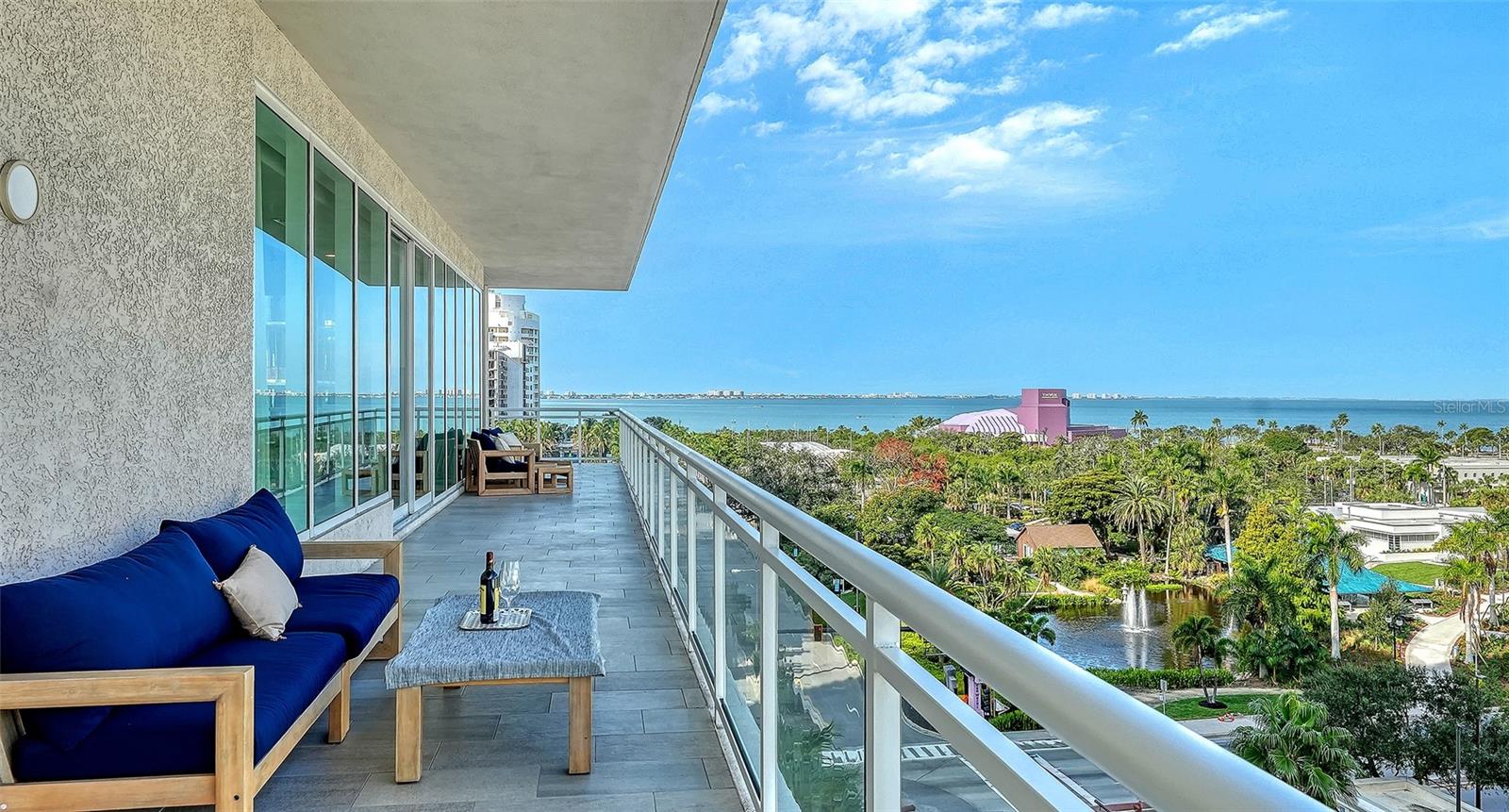 540 N TAMIAMI TRL #701