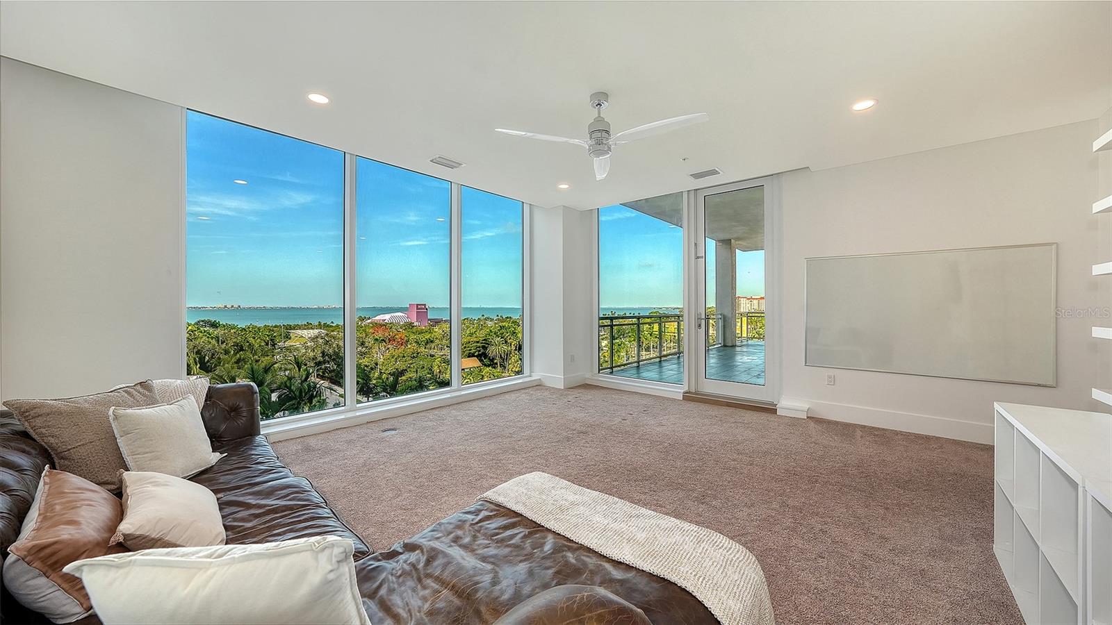 540 N TAMIAMI TRL #701