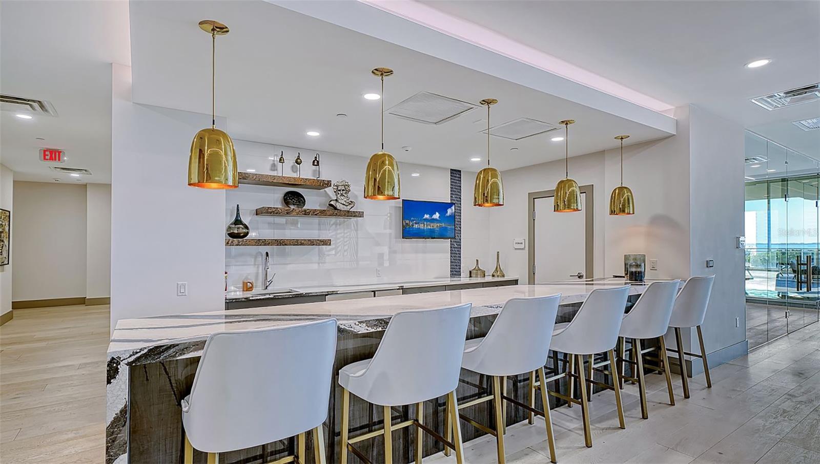 540 N TAMIAMI TRL #701