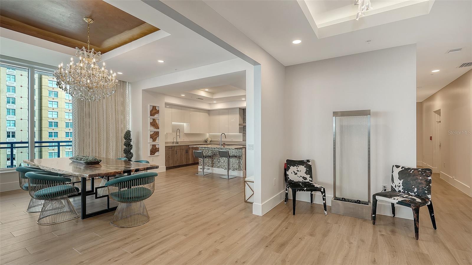 540 N TAMIAMI TRL #701