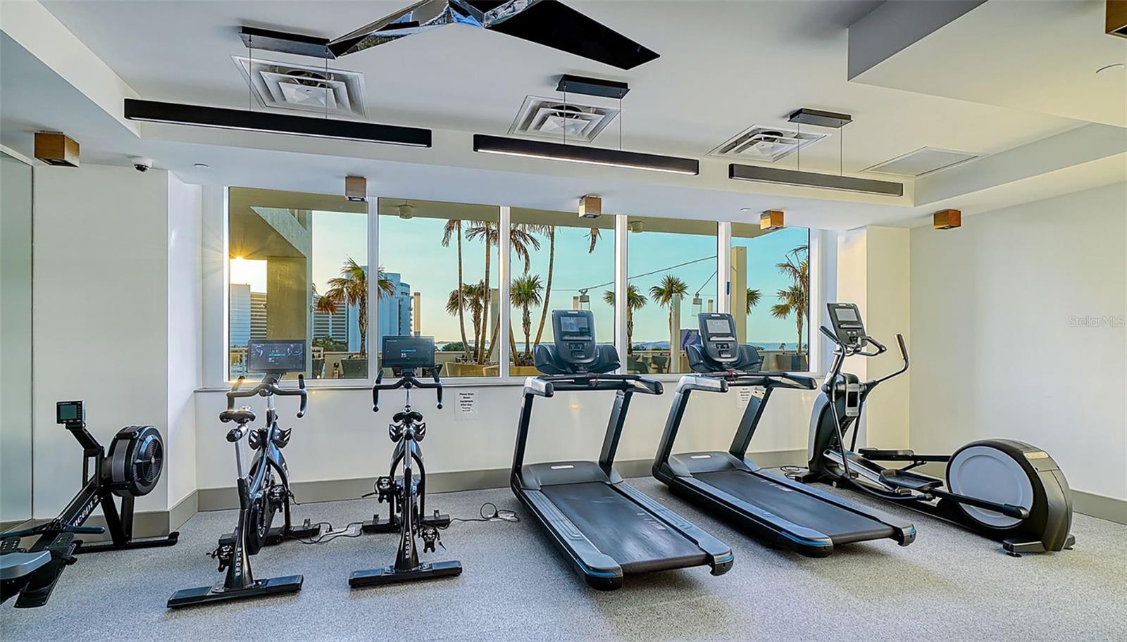 540 N TAMIAMI TRL #701