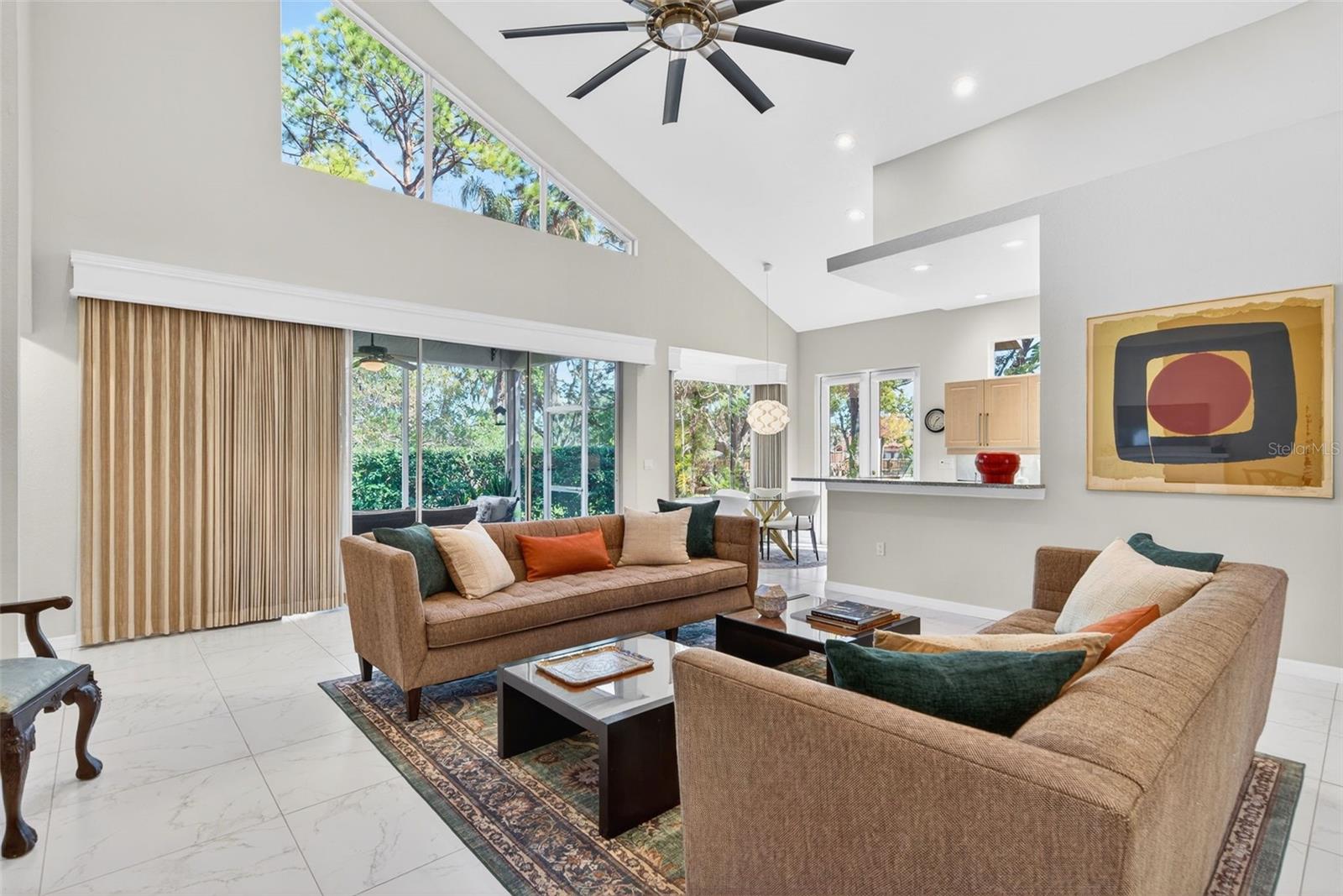 8023 DESOTO WOODS DR