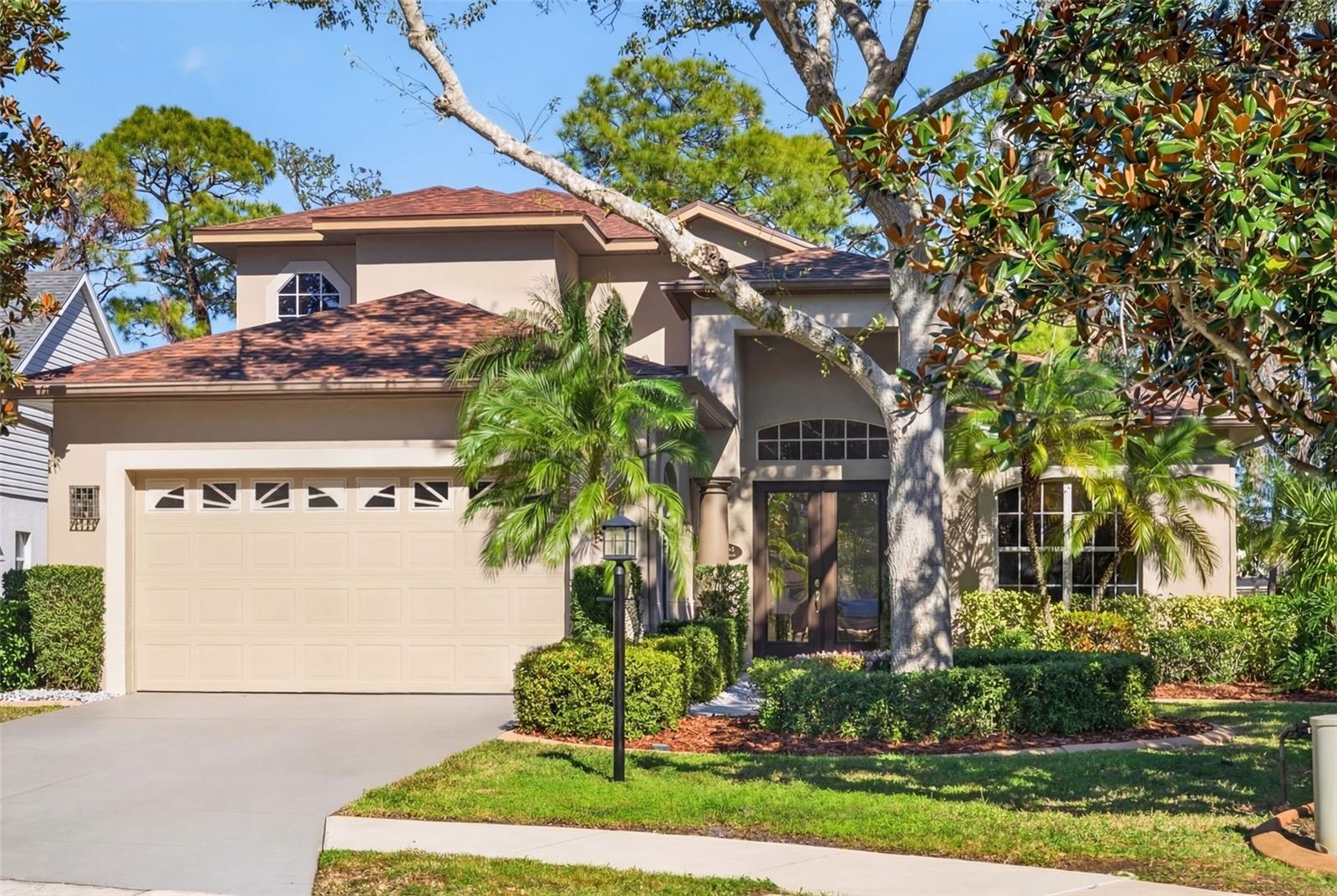 8023 DESOTO WOODS DR