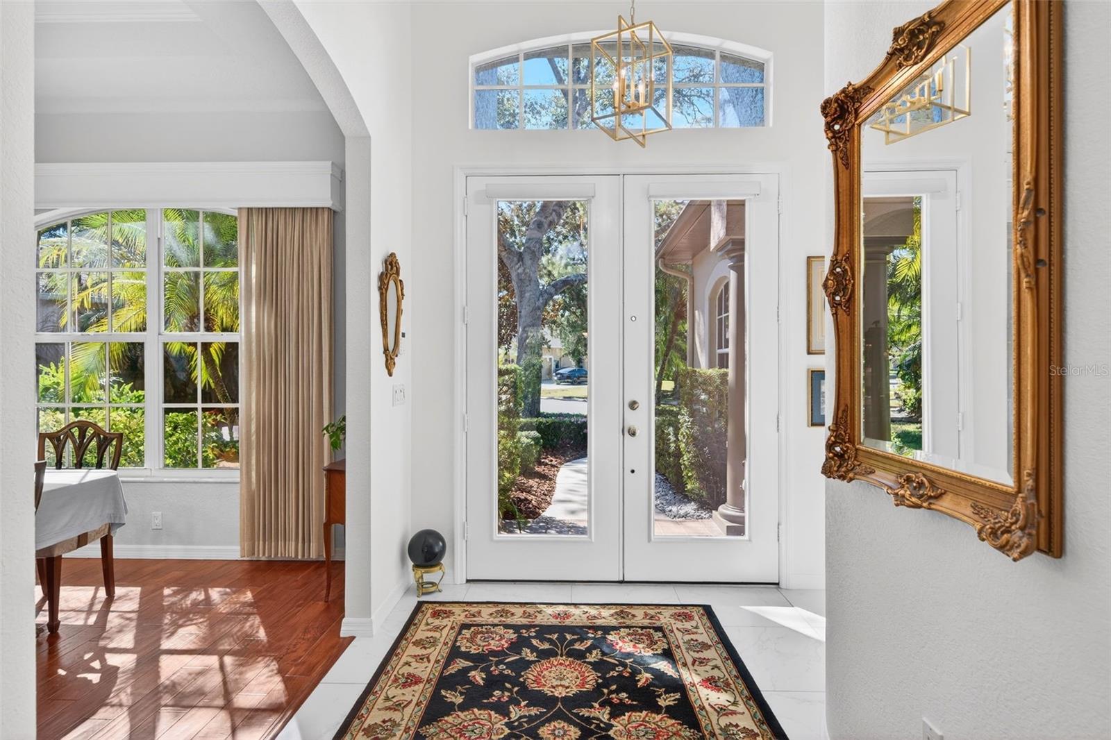 8023 DESOTO WOODS DR