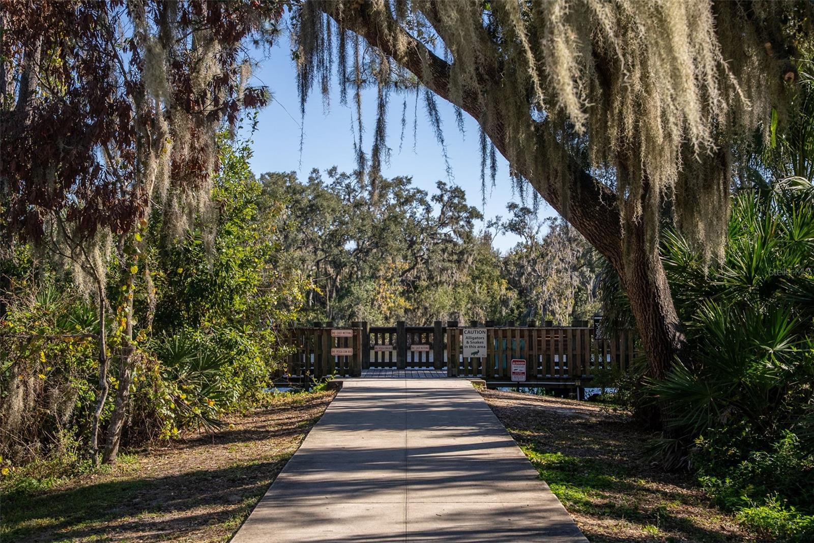 8023 DESOTO WOODS DR