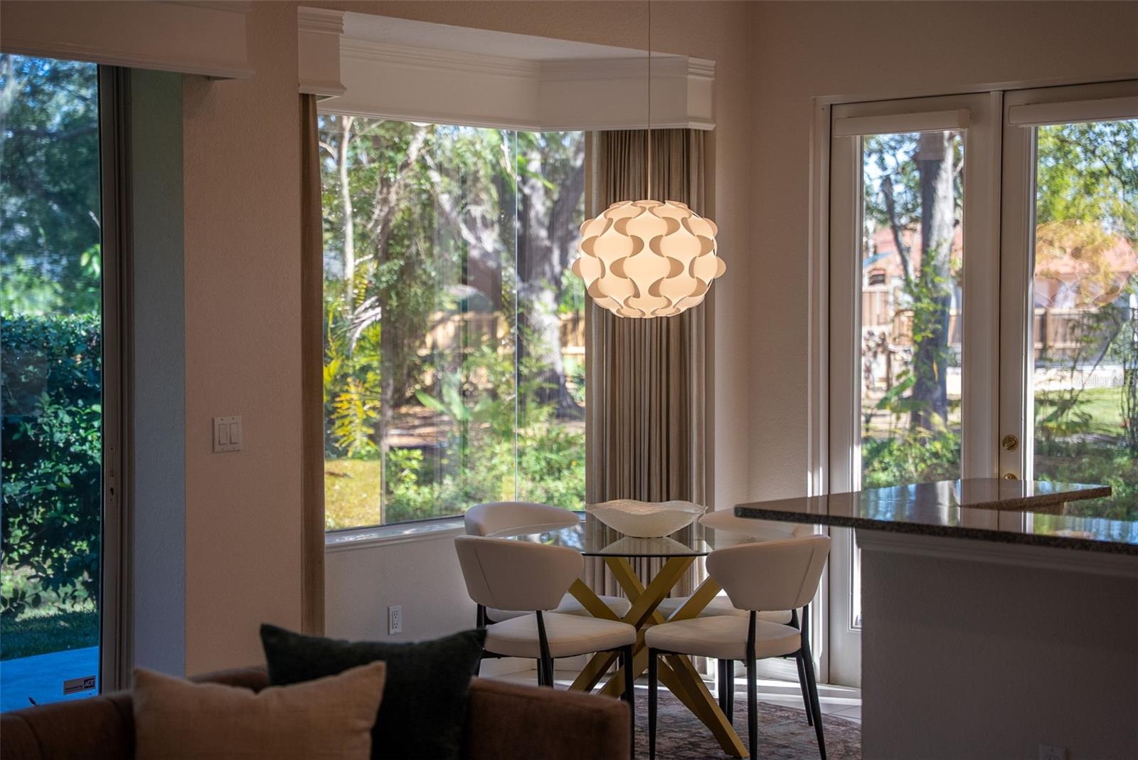 8023 DESOTO WOODS DR