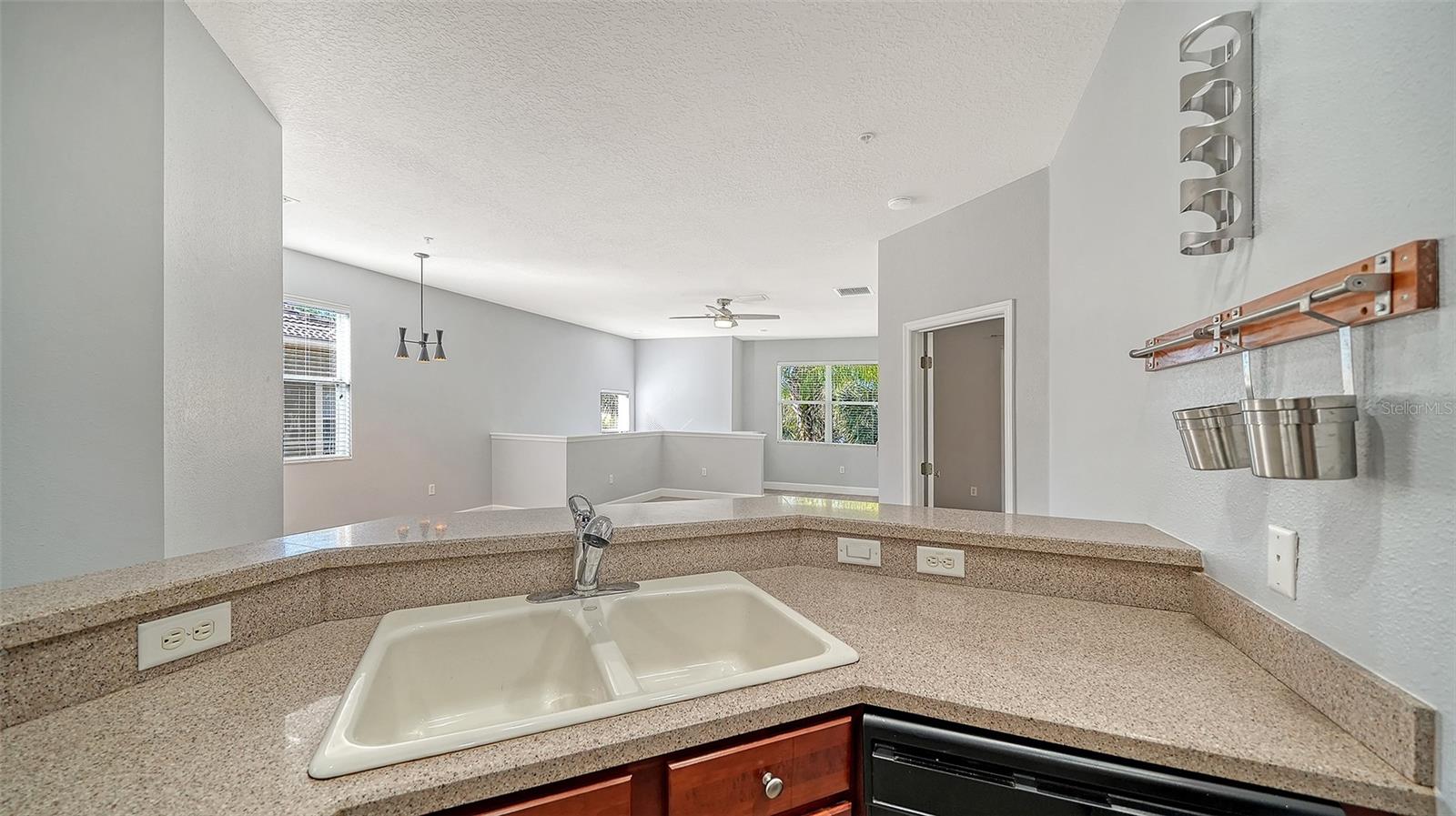 7983 LIMESTONE LN #14-201