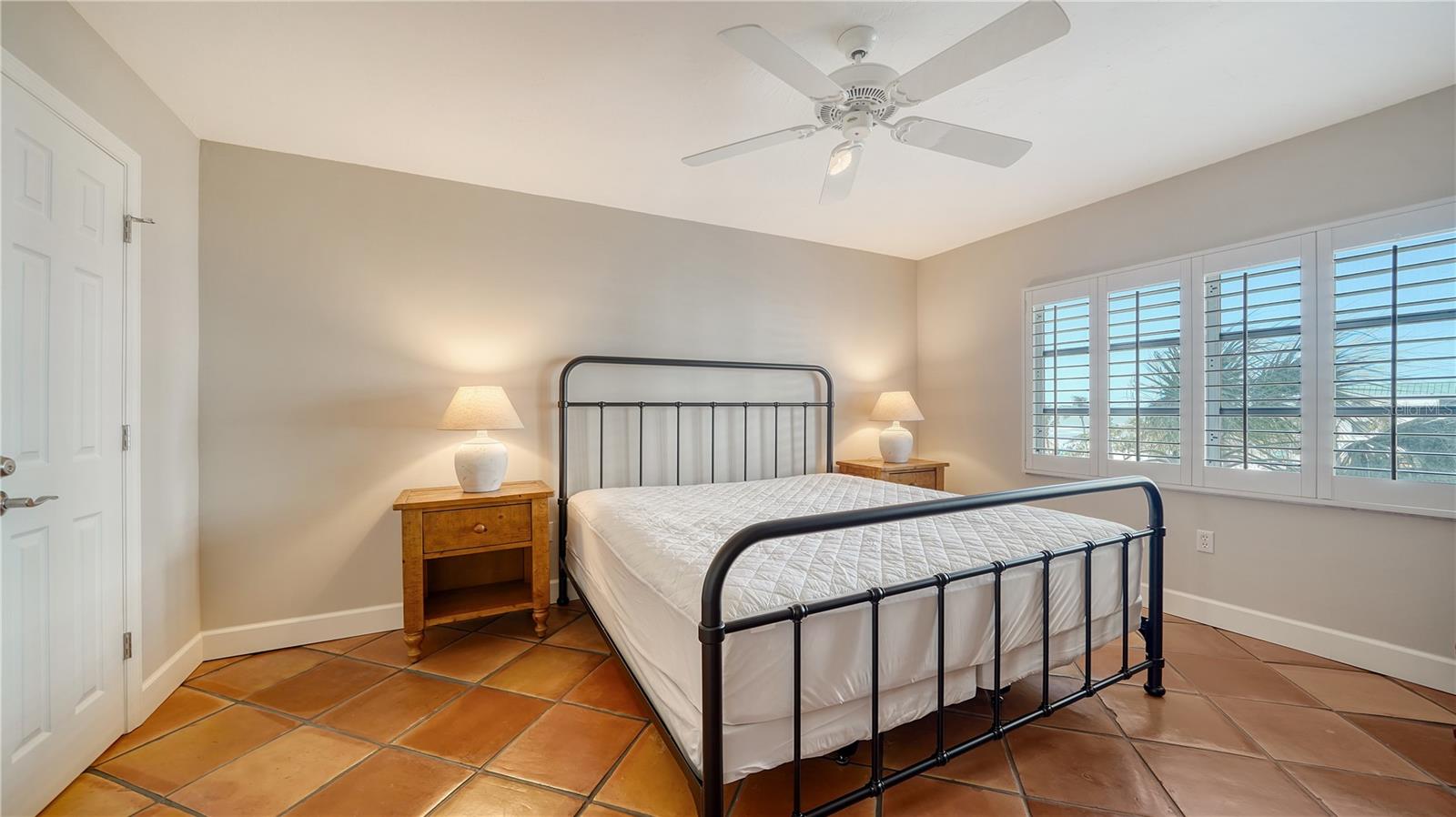 800 BENJAMIN FRANKLIN DR #406