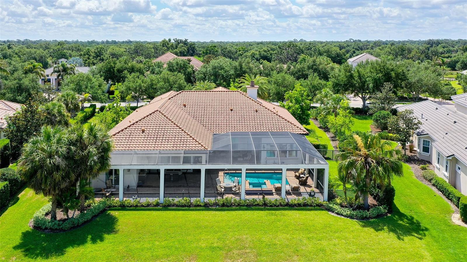 3331 FOUNDERS CLUB DR