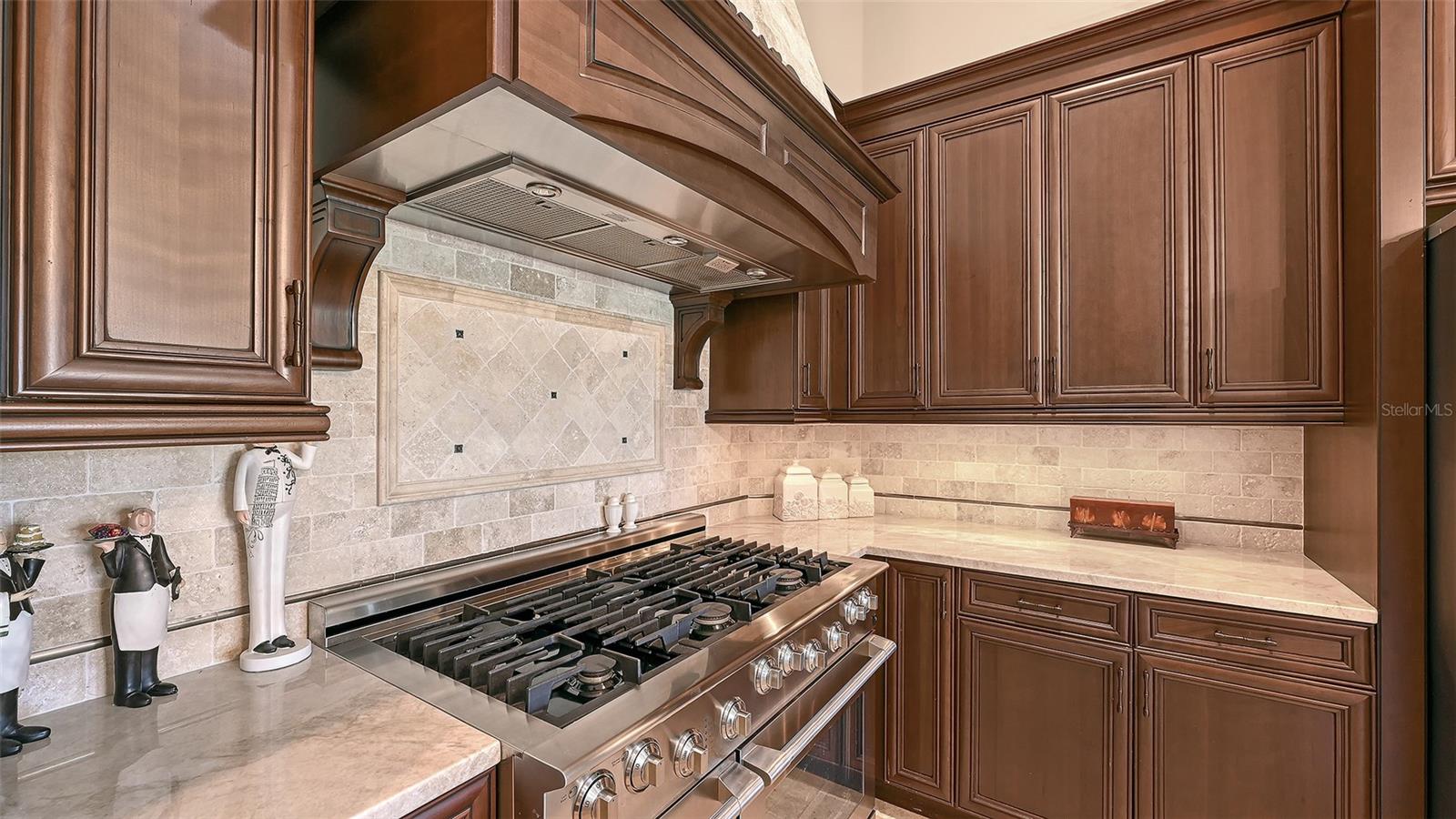 3331 FOUNDERS CLUB DR