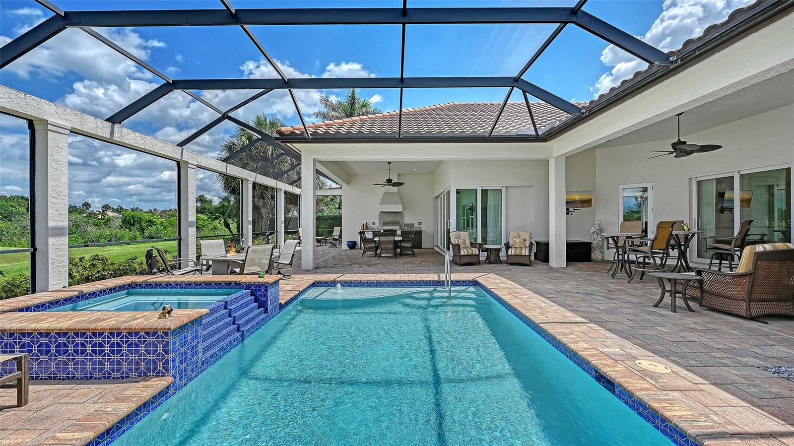 3331 FOUNDERS CLUB DR