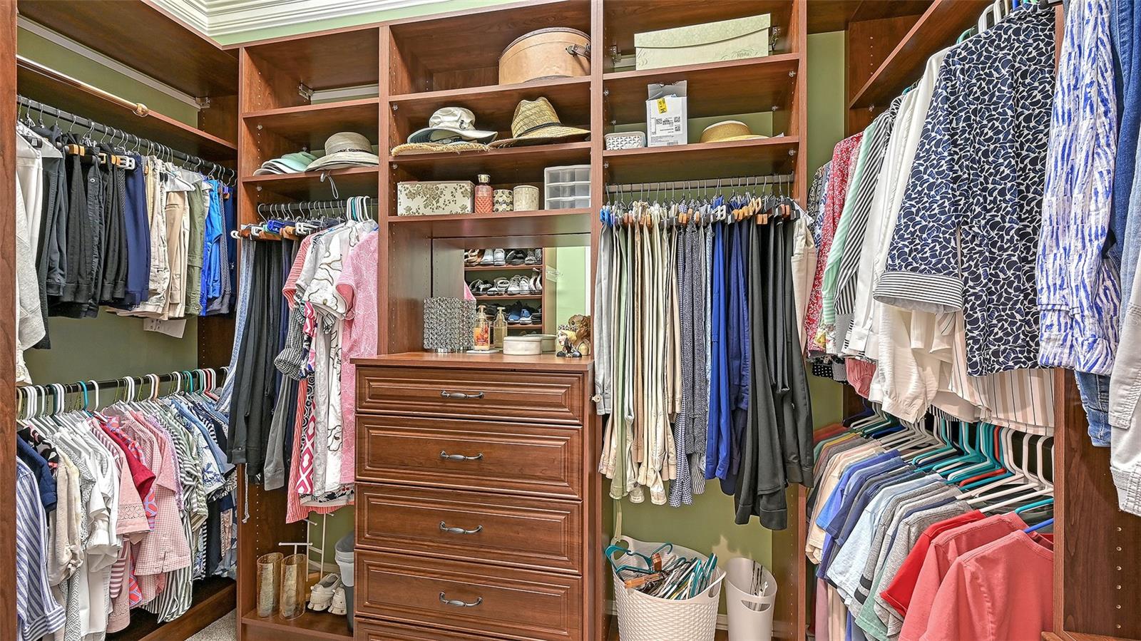 3331 FOUNDERS CLUB DR