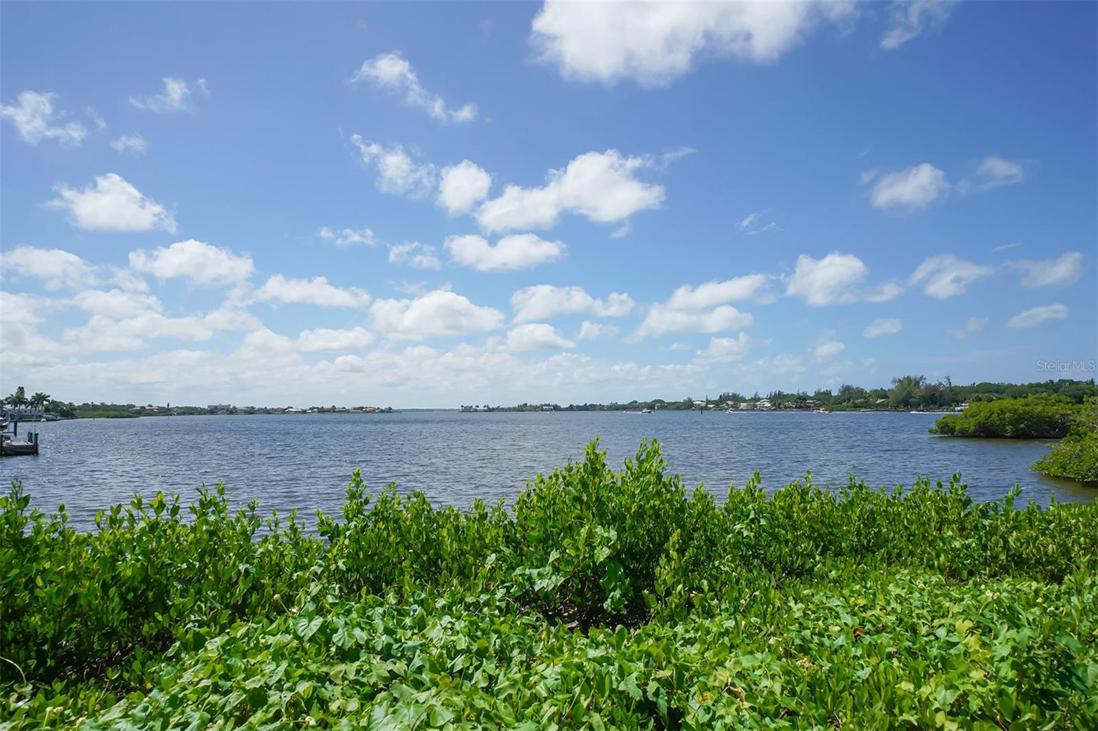 1622 STICKNEY POINT RD #22-102