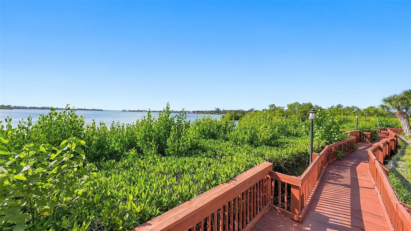 1622 STICKNEY POINT RD #22-102