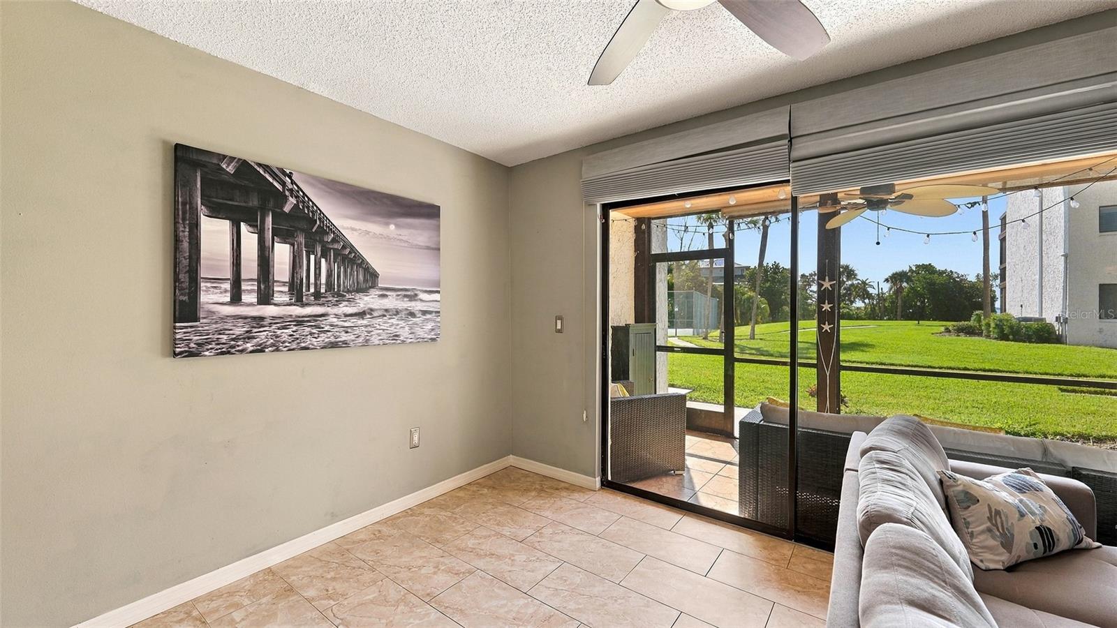 1622 STICKNEY POINT RD #22-102