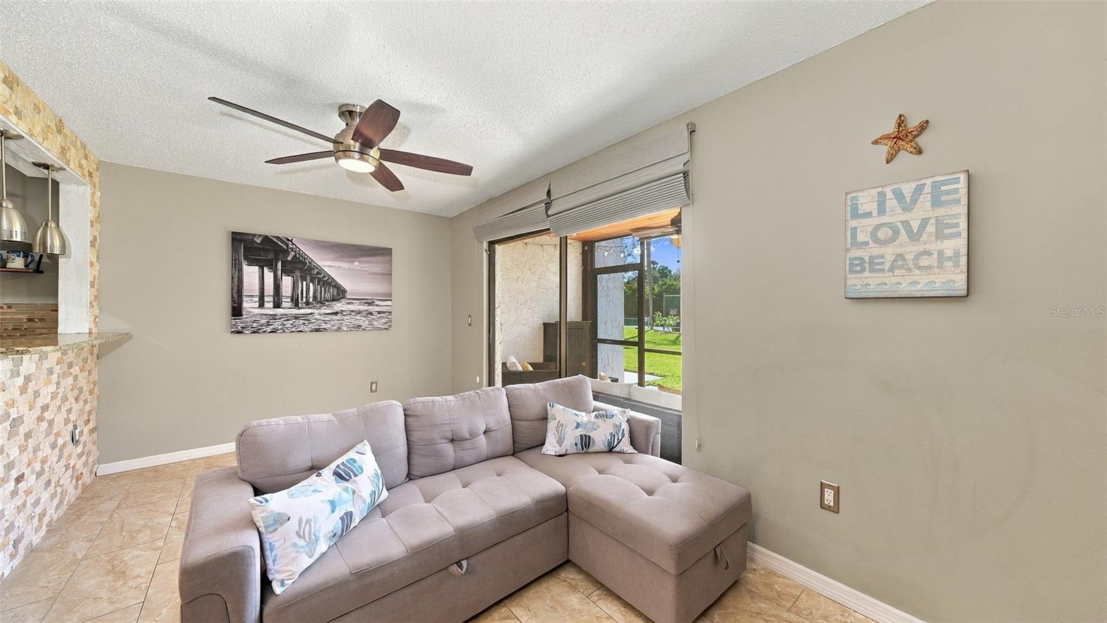 1622 STICKNEY POINT RD #22-102