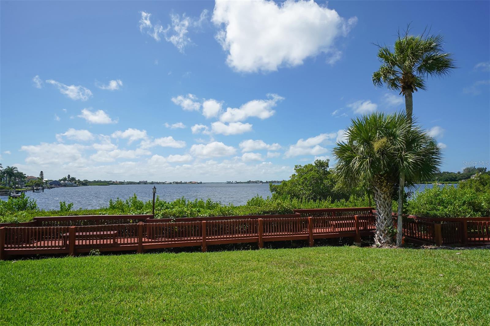 1622 STICKNEY POINT RD #22-102