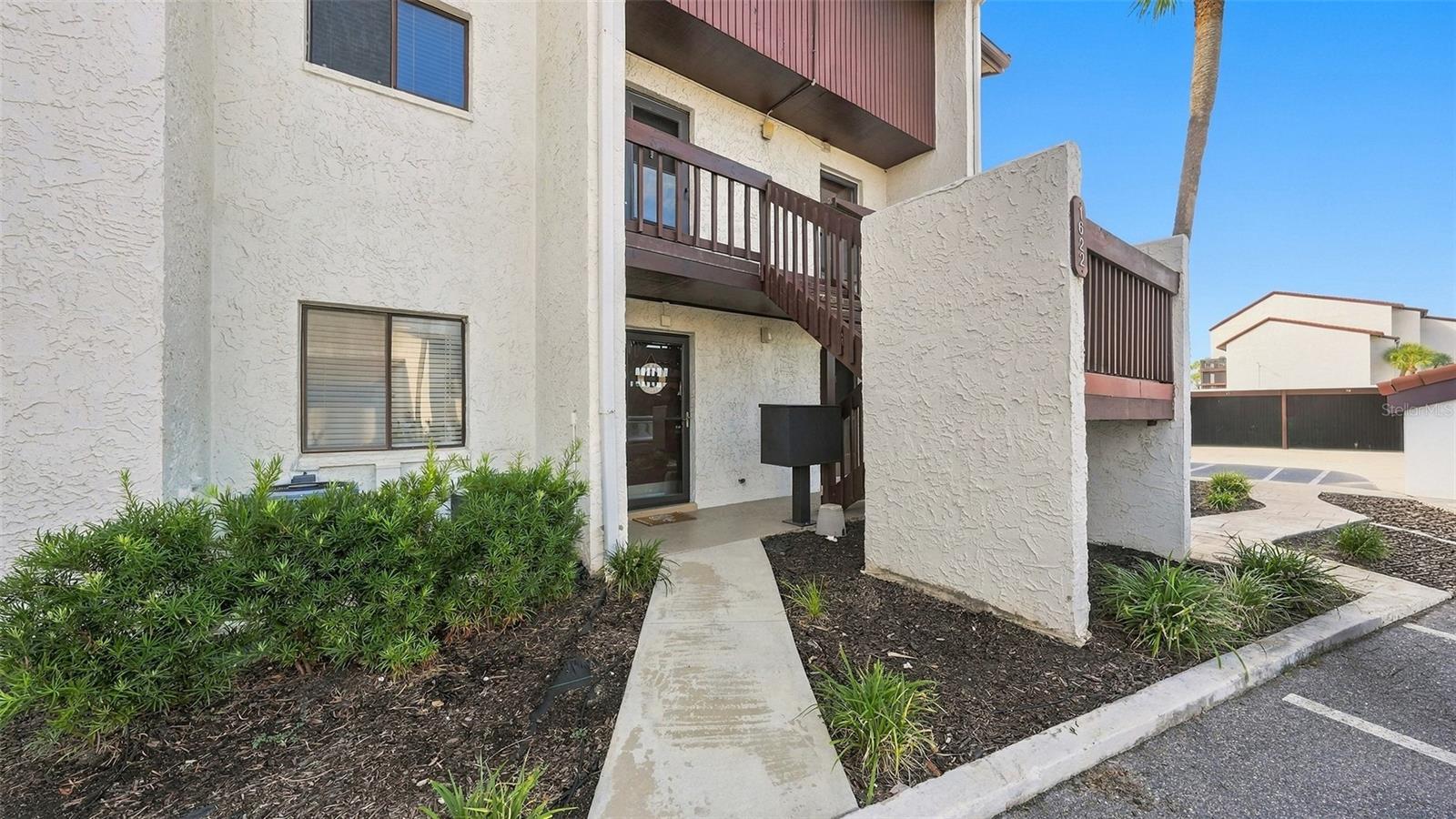 1622 STICKNEY POINT RD #22-102