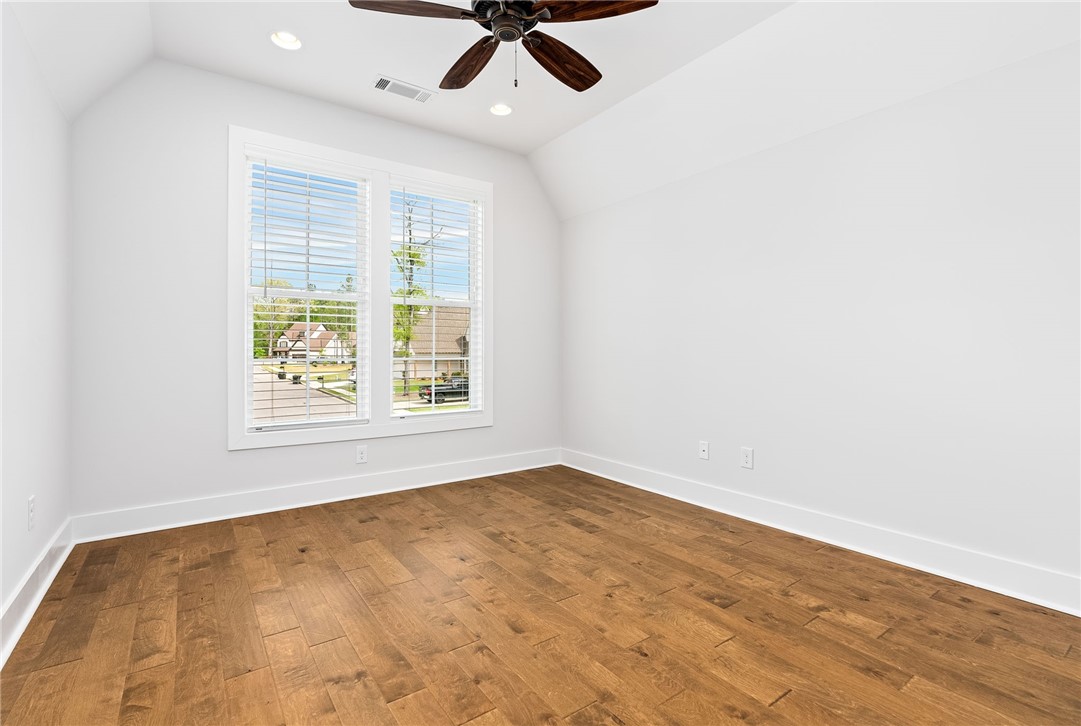 1532 DARTMOUTH DRIVE