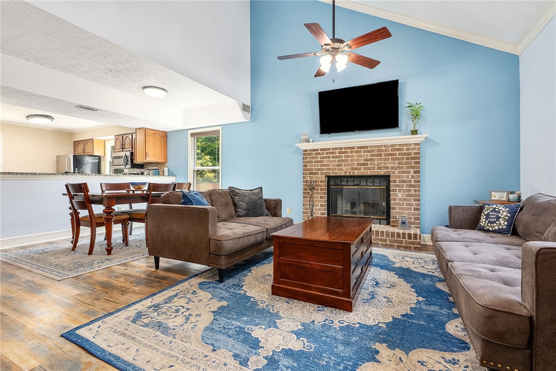 370 BUTTERNUT DRIVE