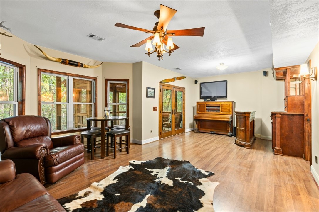 2159 CANARY DRIVE