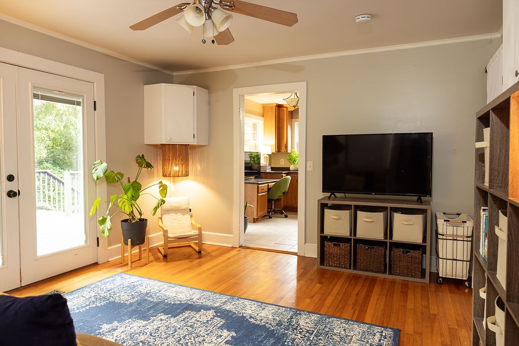 1403 PINEDALE DRIVE