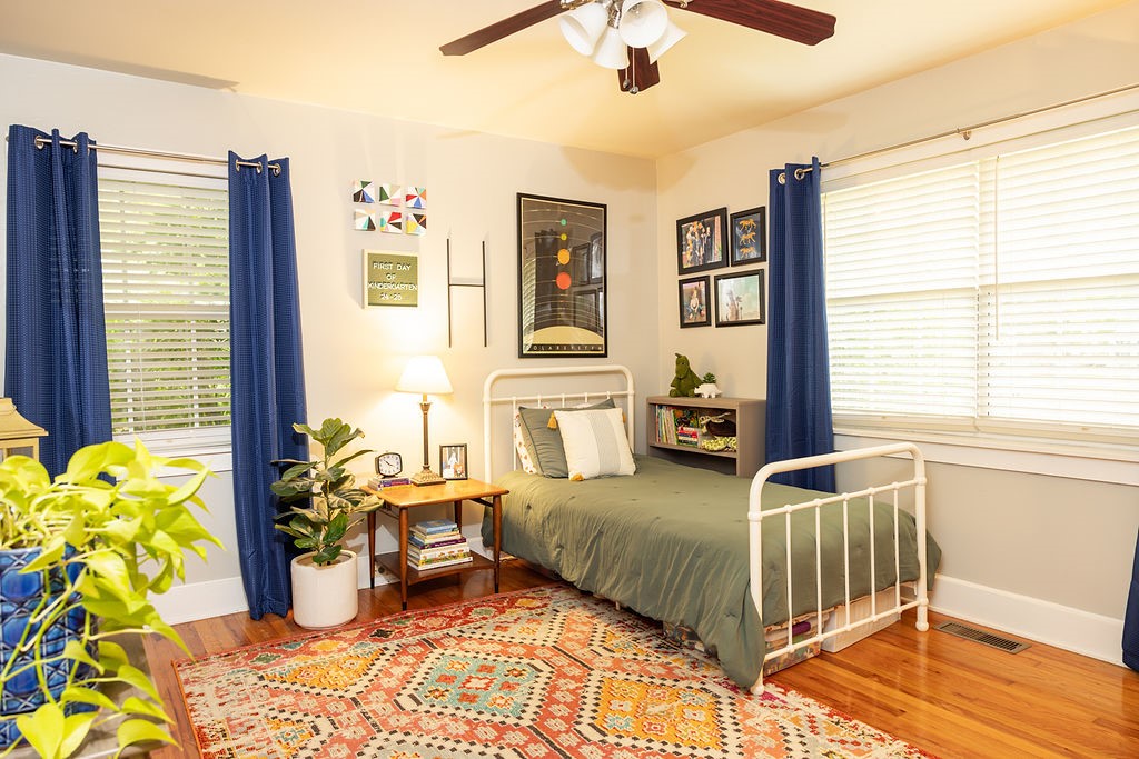 1403 PINEDALE DRIVE