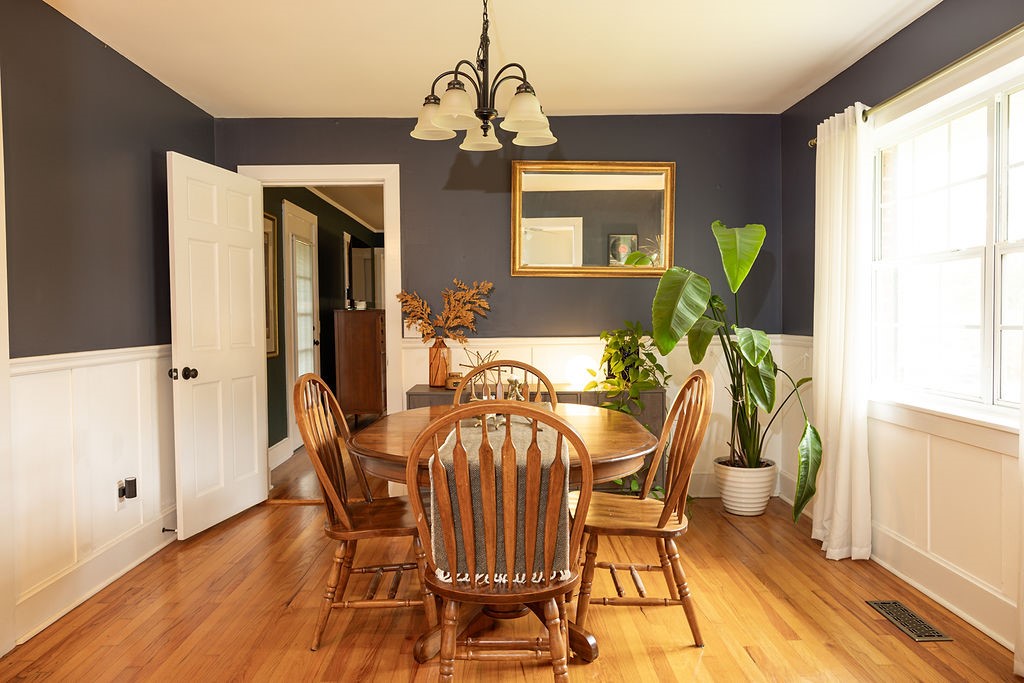 1403 PINEDALE DRIVE