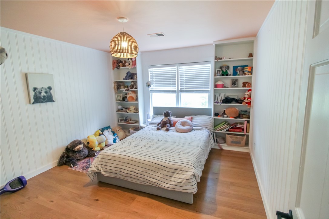 2132 CANARY DRIVE